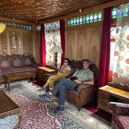 Mossess Group Of Houseboats Hotel Srinagar  Exterior photo