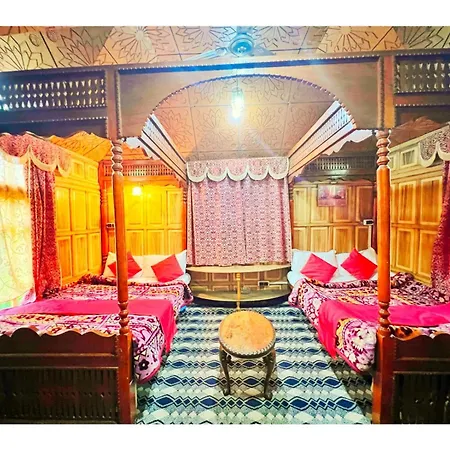 Mossess Group Of Houseboats Hotel Srinagar  Exterior photo