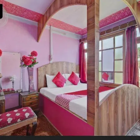 Mossess Group Of Houseboats Hotel Srinagar  Exterior photo