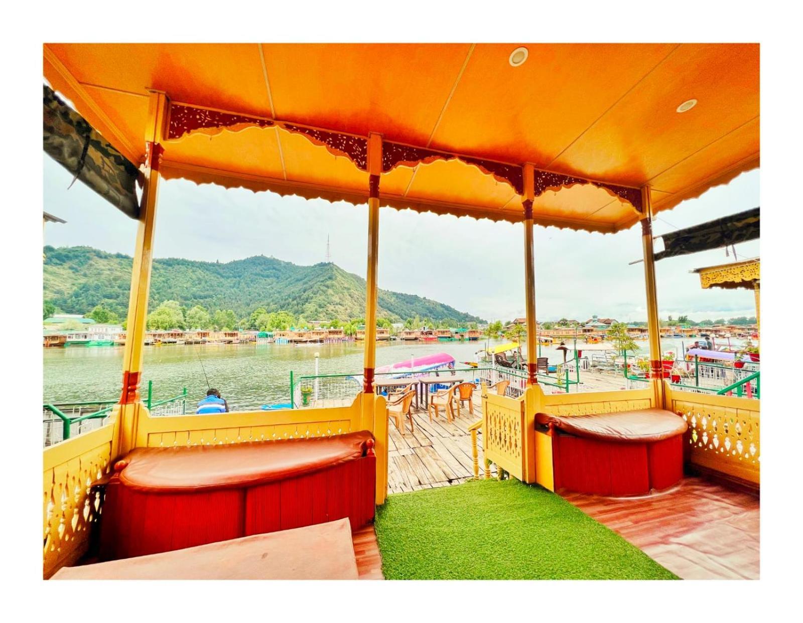 Mossess Group Of Houseboats *